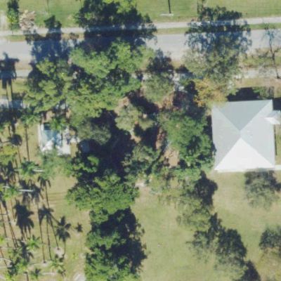 Aerial view of Biscayne Shores and Gardens Park