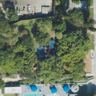 Aerial view of Flamingo Park Playground