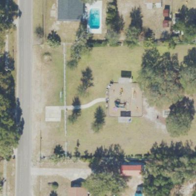 Aerial view of Lake Avenue Park