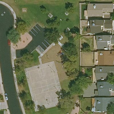 Aerial view of Pequeno Park