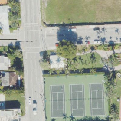 Aerial view of Surfside Veterans Park