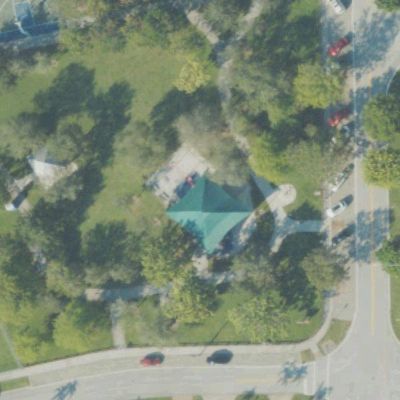 Aerial view of Tamiami Lakes Park